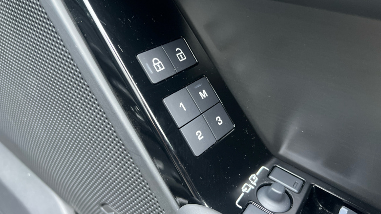 Land Rover Range Rover Velar 2.0 D200 MHEV Dynamic HSE 5dr Auto Diesel Estate